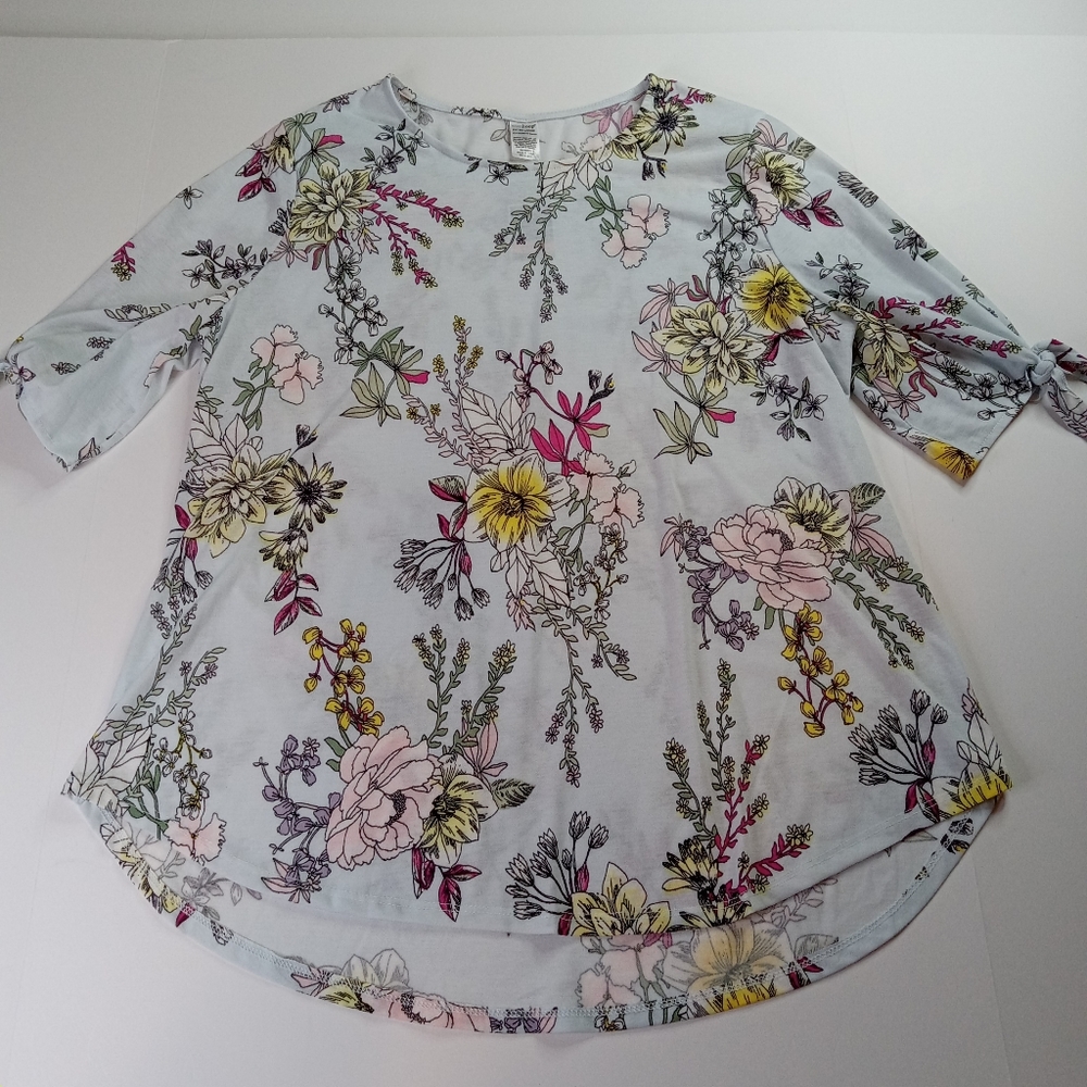 Blouse‎